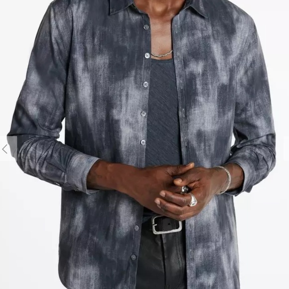 Stylish John Varvatos Shirt - Mens M - Picture 4 of 5